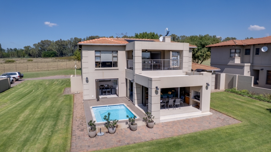 5 Bedroom Property for Sale in Club Milos Estate Free State